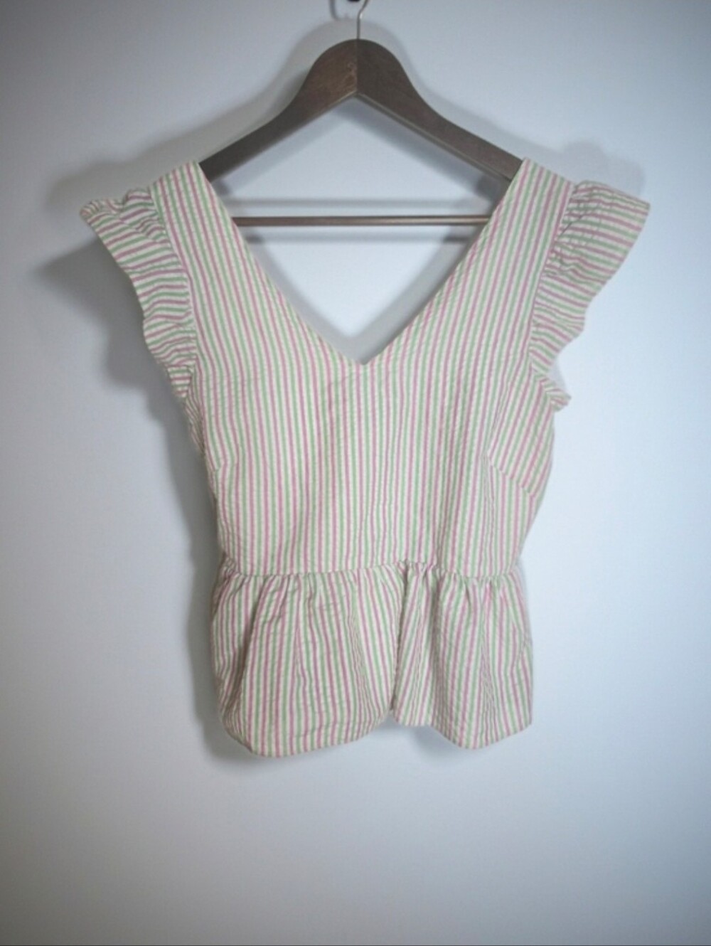 Pink & Green Searsucker Flutter Sleeve Striped V-Neck Peplum Top Smocked Back S - Picture 2 of 12